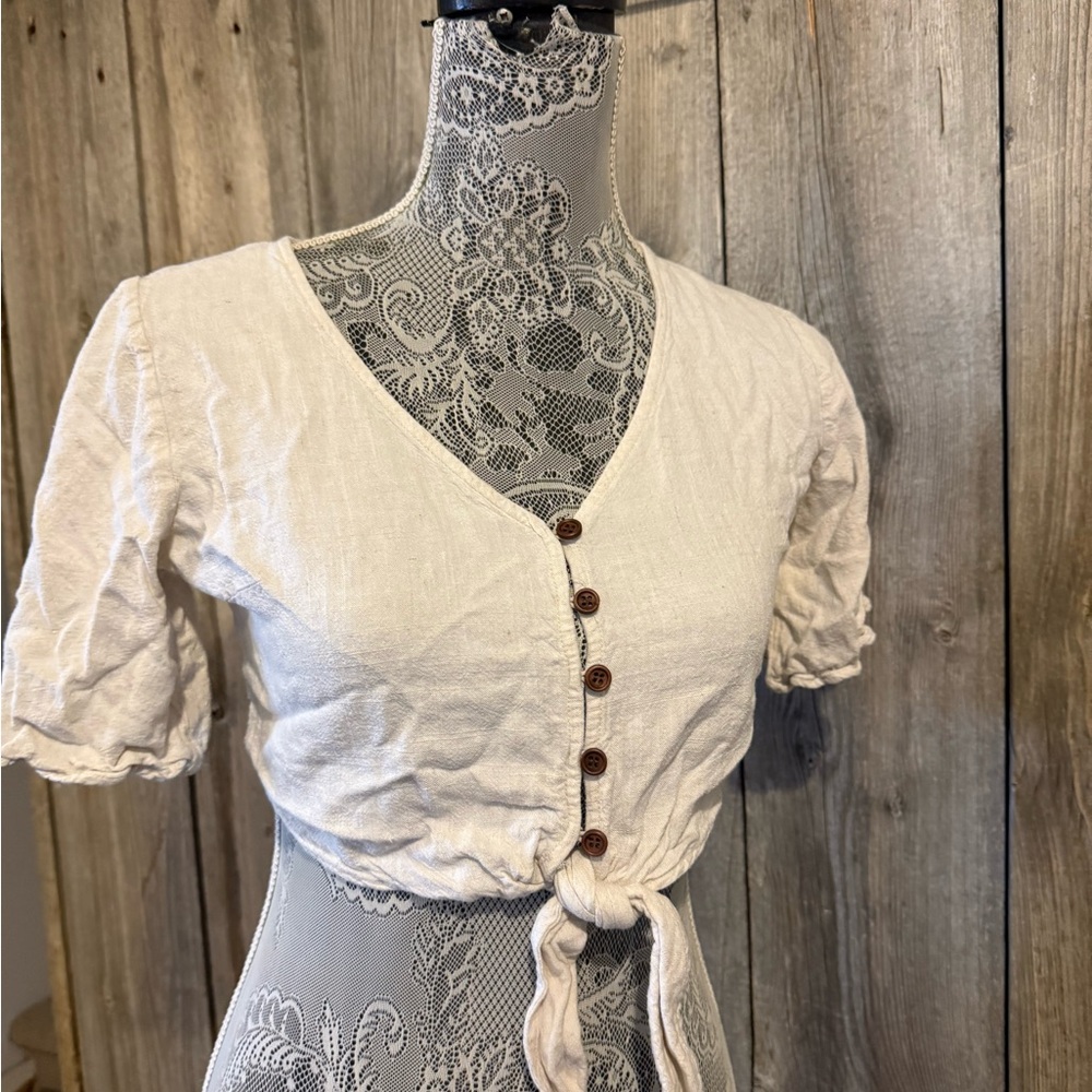 Women's Cream  Crop top Button-Down Tie-Front Top